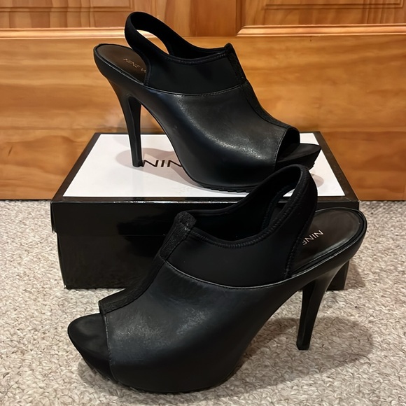 Nine West Roxie Heels - Picture 5 of 11